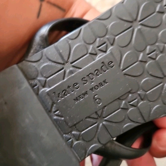 Kate Spade Womens Black Leather Pamela Heart Strap Designer Sandal 6 - Picture 7 of 11